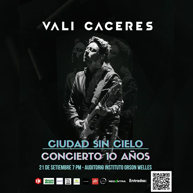 Vali Cáceres en concierto
